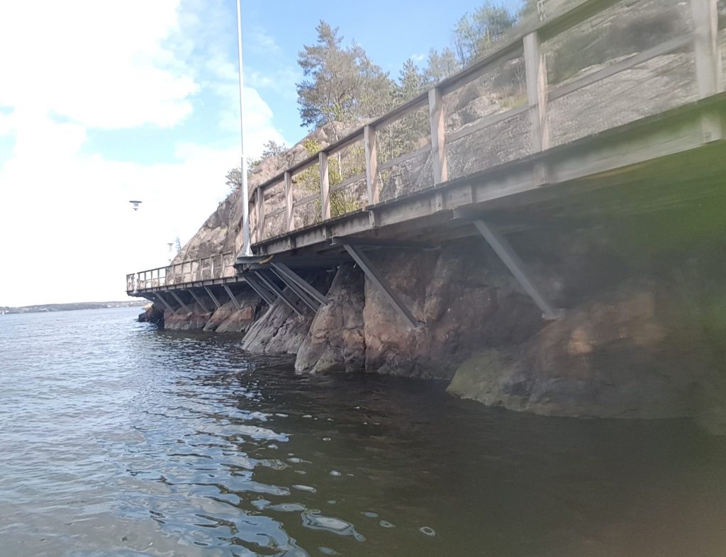 Projekt med renovering av gångbron längs hela Nacka strandpromenad, Stockholm