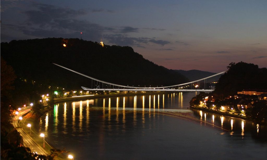 4th Danube bridge i Linz, Österrike